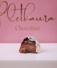 Load image into Gallery viewer, Pink Velvet Tray