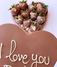 Load image into Gallery viewer, Vanilla Cake and Strawberries Milk Chocolate LoveBox